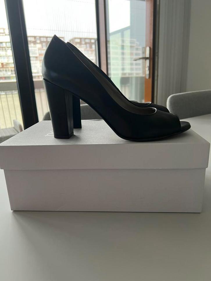 Pumps van Noe (Maat: 39), Kleding | Dames, Schoenen, Zo goed als nieuw, Ophalen of Verzenden