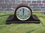 Antieke penduleklok, zgn. Napoleonshoed., Antiek en Kunst, Antiek | Klokken, Ophalen of Verzenden