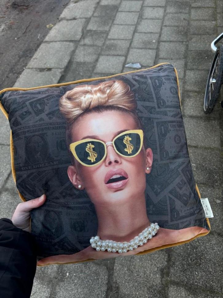 HD Collection kussen, Huis en Inrichting, Woonaccessoires | Kussens, Nieuw, Zwart, Vierkant, Ophalen