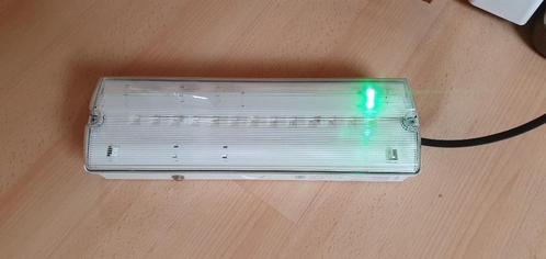 INTELIGHT, ORION LED II 150 SA  Noodverlichtingsarmatuur, Doe-het-zelf en Verbouw, Bouwverlichting, Zo goed als nieuw, Lamp met armatuur
