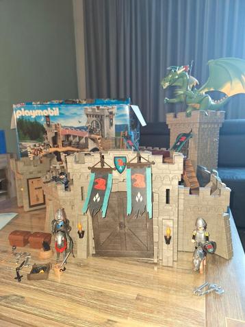 Te koop playmobil kasteel 4866 beschikbaar voor biedingen