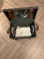 Stevige picknick koffer met inhoud, Ophalen, Zo goed als nieuw