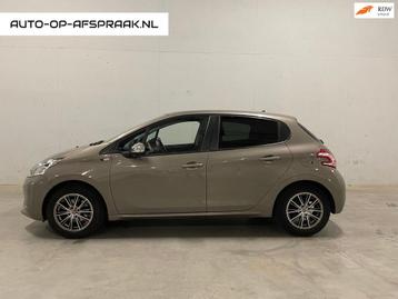 Peugeot 208 1.2 PureTech Style Pack 5drs. Navi Clima Cruise  beschikbaar voor biedingen