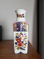 Antieke Japanse porseleinen Imari vaas te koop., Antiek en Kunst, Antiek | Vazen, Ophalen of Verzenden