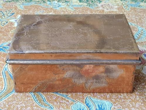 Mooi zwaar antiek doosje uit Engeland 13,7 cm. uit 1890., Antiek en Kunst, Antiek | Koper en Brons, Koper, Ophalen of Verzenden