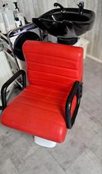 Kapsalon stoelen en een wasunit, Ophalen, Gebruikt
