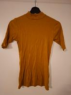 Amisu Top - Maat M - Okergeel, Kleding | Dames, Tops, Ophalen of Verzenden