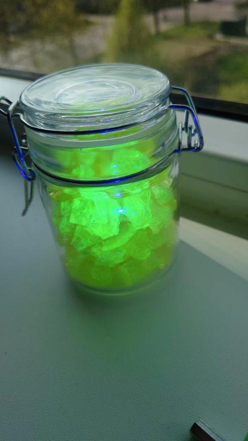 Weckpotje met gebroken uranium glas, Verzamelen, Overige Verzamelen, Gebruikt, Ophalen of Verzenden