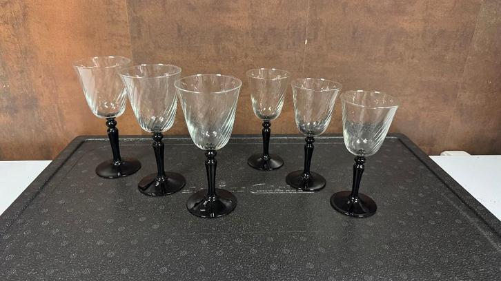 Vintage luminarc Wijnglazen 6  stuks retro € 32,50, Antiek en Kunst, Antiek | Glas en Kristal, Ophalen