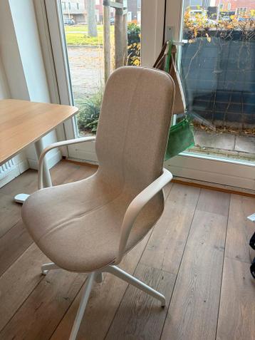 Ikea Bekant Bureau + Bureaustoel - afbeelding 2