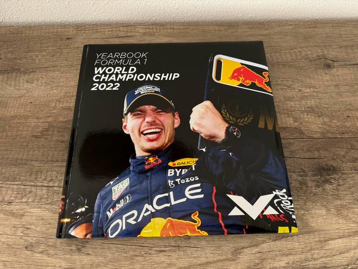 🟧 Max Verstappen F1 jaarboek / yearbook 2022 NIEUW!, Verzamelen, Automerken, Motoren en Formule 1, Nieuw, Formule 1, Ophalen