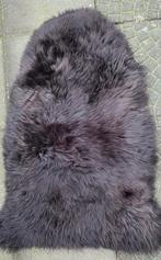 Ijslands dikke zwarte schapenvacht., Ophalen of Verzenden, Zo goed als nieuw