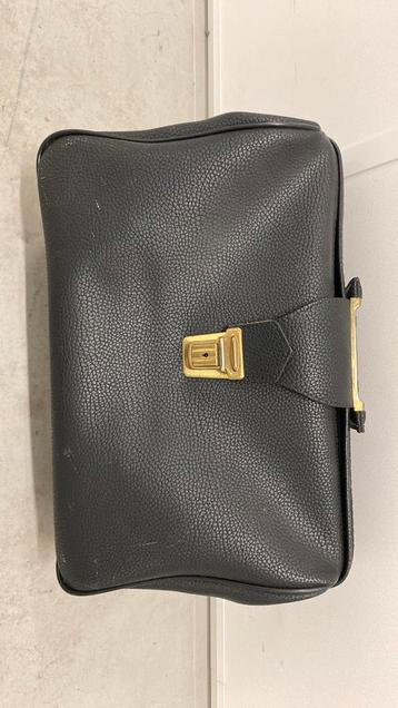Tas leder vintage beschikbaar voor biedingen