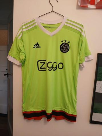 Ajax Shirt Maat M beschikbaar voor biedingen