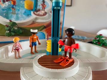 Playmobil Family Fun Zwembad 9422 beschikbaar voor biedingen