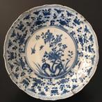 Antiek Chinees Blauw-Wit Porseleinen Bord (Kangxi Periode), Ophalen of Verzenden