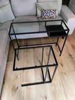 Twee IKEA VITTSJO laptoptafel/sidetable/bijzettafel, Huis en Inrichting, Ophalen, Zo goed als nieuw