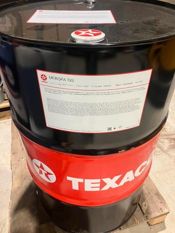Texaco Meropa 320 hydroliek olie vat 210 liter beschikbaar voor biedingen