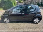 Toyota Aygo 1.0 12V Vvt-i 5DRS 2010 Zwart (verkocht}, Voorwielaandrijving, Stof, 4 stoelen, Origineel Nederlands
