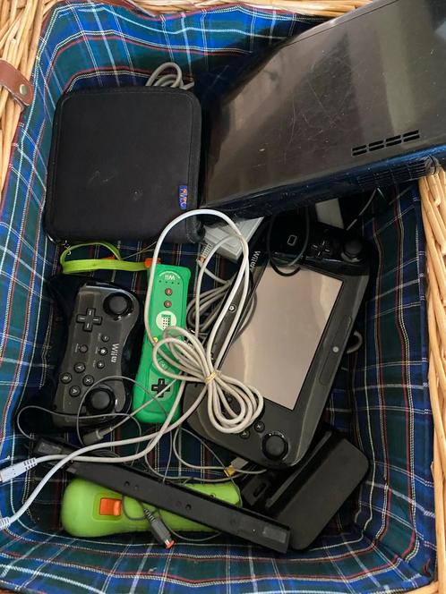 Nintendo Wii U met controller en games, Spelcomputers en Games, Spelcomputers | Nintendo Wii U, Gebruikt, Met 1 controller, Met games
