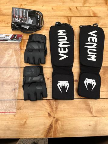 Venom Kickbox Set L/XL beschikbaar voor biedingen