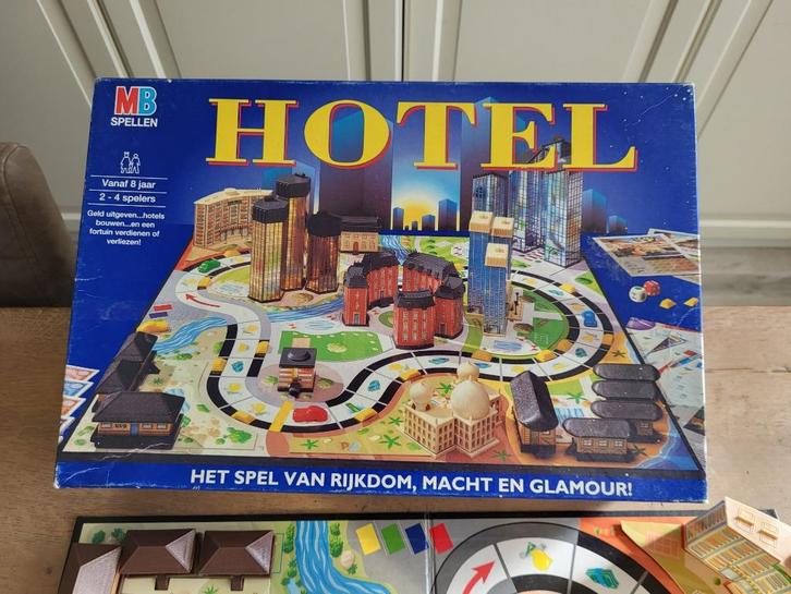 spel Hotel, Hobby en Vrije tijd, Gezelschapsspellen | Bordspellen, Gebruikt, Een of twee spelers, Drie of vier spelers, Ophalen of Verzenden