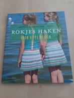 Renee van der Velden - Stroo - Rokjes haken, Ophalen, Zo goed als nieuw, Haken, Patroon of Boek
