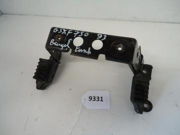 GSX750F 1988 - 1997 Suzuki Beugel Beugel tank D1-11790 beschikbaar voor biedingen