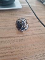 Antieke, zilveren ring met saffieren. Maat 17.