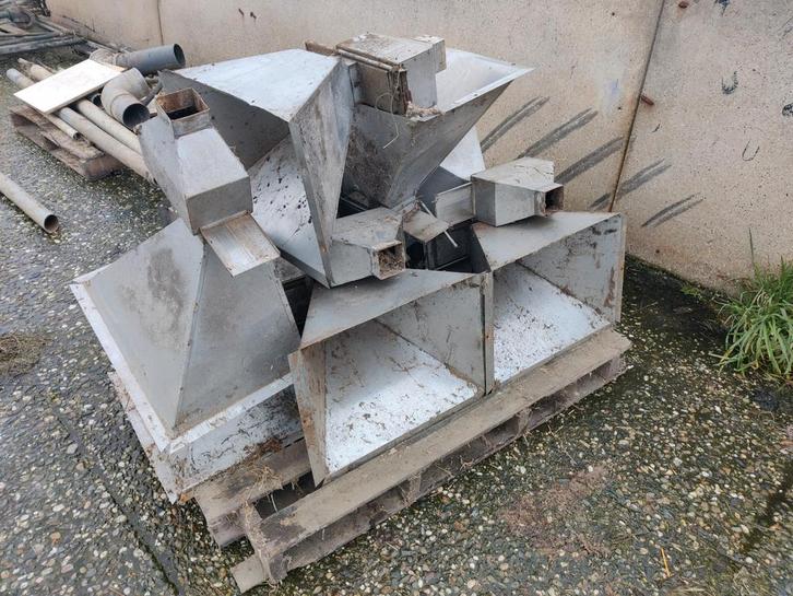 Kilo-matic voer doseer bakken melkput, Dieren en Toebehoren, Overige Dieren-accessoires, Gebruikt, Ophalen