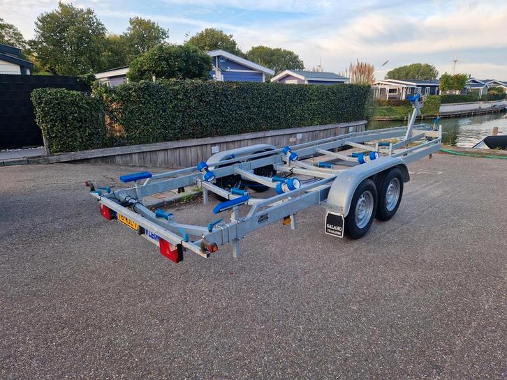 Vlemmix tandemas trailer 2700/780  BJ 2023 !!!!!, Watersport en Boten, Boottrailers, Zo goed als nieuw, 6 tot 9 meter, Ophalen