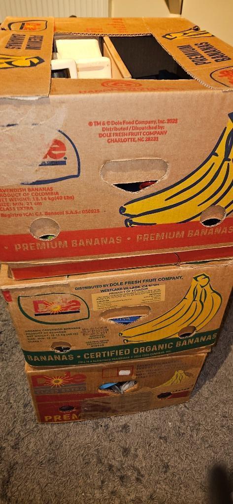 3 bananendozen vol leuke rommelmarktspullen voor maar €7,50, Diversen, Rommelmarktspullen, Zo goed als nieuw, Ophalen