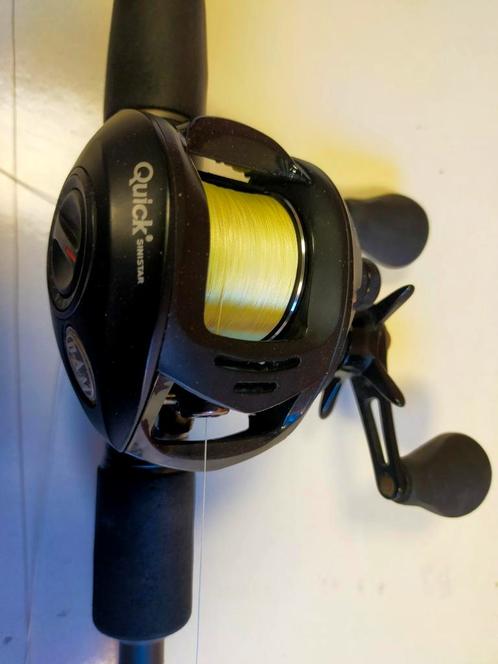 Dam baitcaster cultus met reel dam quick sinistar 30T, Watersport en Boten, Hengelsport | Roofvissen, Gebruikt, Complete set, Ophalen