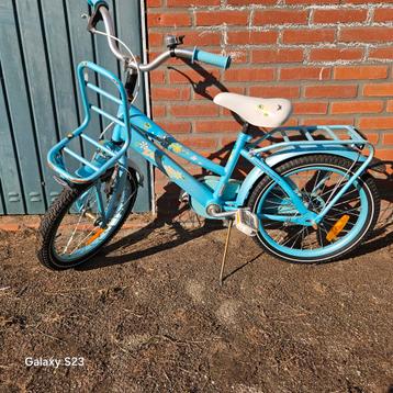 Leuk kinderfietsje tot 7 jaar beschikbaar voor biedingen