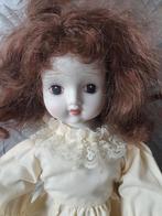 Vintage porseleinen pop 1982 Lavender Co Ltd, 43 cm, Verzamelen, Poppen, Ophalen, Zo goed als nieuw, Pop