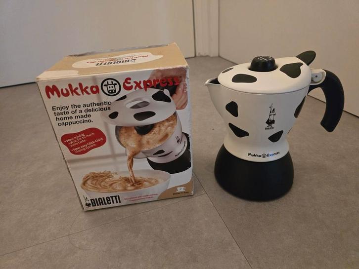 Bialetti Mukka Express - Cappuccino Maker, Witgoed en Apparatuur, Koffiezetapparaten, Gebruikt, Gemalen koffie, 2 tot 4 kopjes