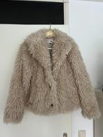 Nieuwe Beige Harige Jas, Maat 38/40 (M), WE, Beige, Nieuw