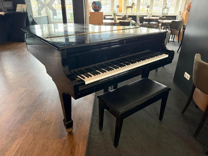 Samick vleugel, Muziek en Instrumenten, Piano's, Gebruikt, Vleugel, Zwart, Hoogglans, Ophalen of Verzenden