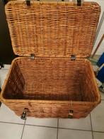 Mooie rieten grote mand met deksel, Hobby en Vrije tijd, Picknickmanden, Ophalen of Verzenden, Zo goed als nieuw, Zonder inhoud