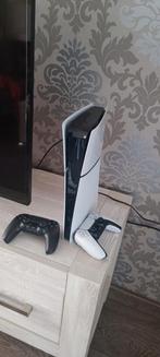 PS5 Slim digital with two controllers, Spelcomputers en Games, Games | Sony PlayStation 5, Ophalen of Verzenden, Zo goed als nieuw