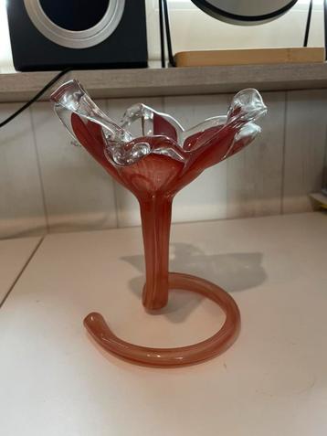 Murano glas bloem vaasje. Roze lelie beschikbaar voor biedingen