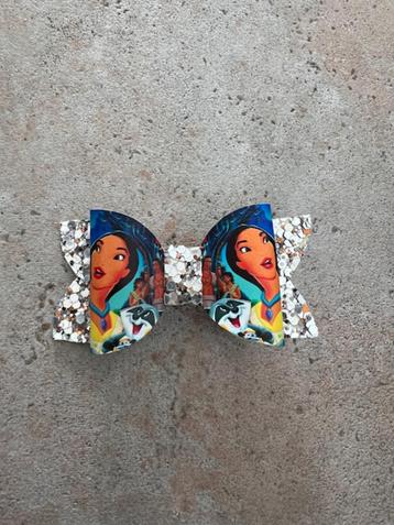 Haarstrik Pocahontas beschikbaar voor biedingen