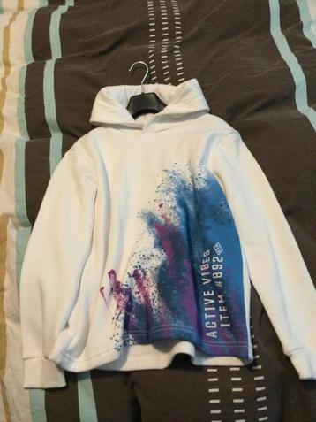 Hoody maat 152 beschikbaar voor biedingen