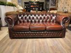 Originele Engelse chesterfield 3 Zits bank roodbruin leer, Antiek en Kunst, Antiek | Meubels | Stoelen en Banken, Ophalen of Verzenden