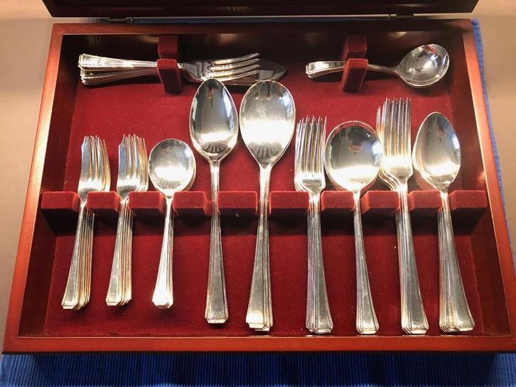 Sheffield bestek Harley - EPNS A1 -  in kersen houten kist, Huis en Inrichting, Keuken | Bestek, Zo goed als nieuw, Bestekset