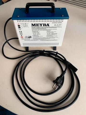 Zware Scootmobiel SnelLader 24Volt 12Amp voor grote accu’s. beschikbaar voor biedingen