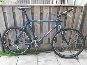 Retro GIANT SIERRA  beschikbaar voor biedingen