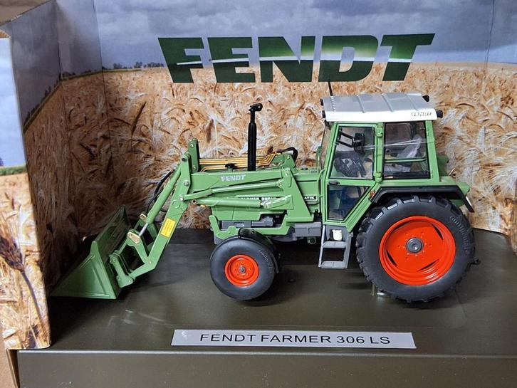 Fendt Farmer 306 LS met Voorlader, Hobby en Vrije tijd, Modelauto's | 1:32, Zo goed als nieuw, Tractor of Landbouw, Overige merken