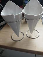 2 witte porselein frietbakje met houder, Huis en Inrichting, Keuken | Servies, Ophalen, Zo goed als nieuw, Kom(men), Overige stijlen