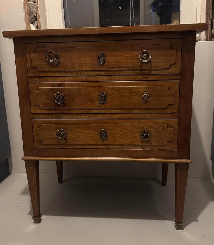 Vintage kastje Franse Lodewijk XVI stijl, Antiek en Kunst, Antiek | Meubels | Kasten, Ophalen